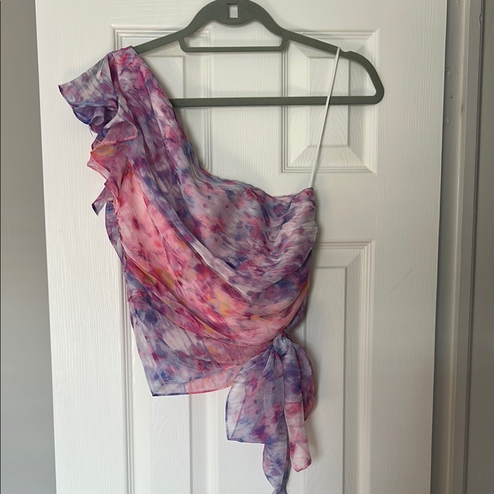 Amanda Uprichard Bea top